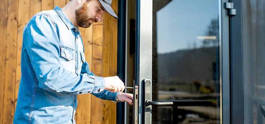 Frameless Glass Storefront Door Locks Replacement in Stockton, CA