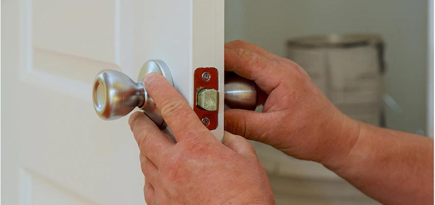 AAA Locksmiths For lock Replacement in Stockton, California